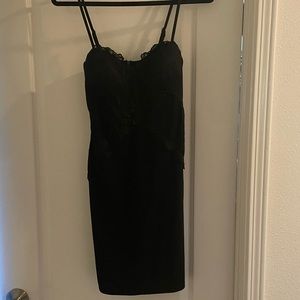 🆕WT! Nordstrom’s Haute Mode Lil Black Dress - full Cup support